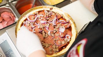 World of Pizza food